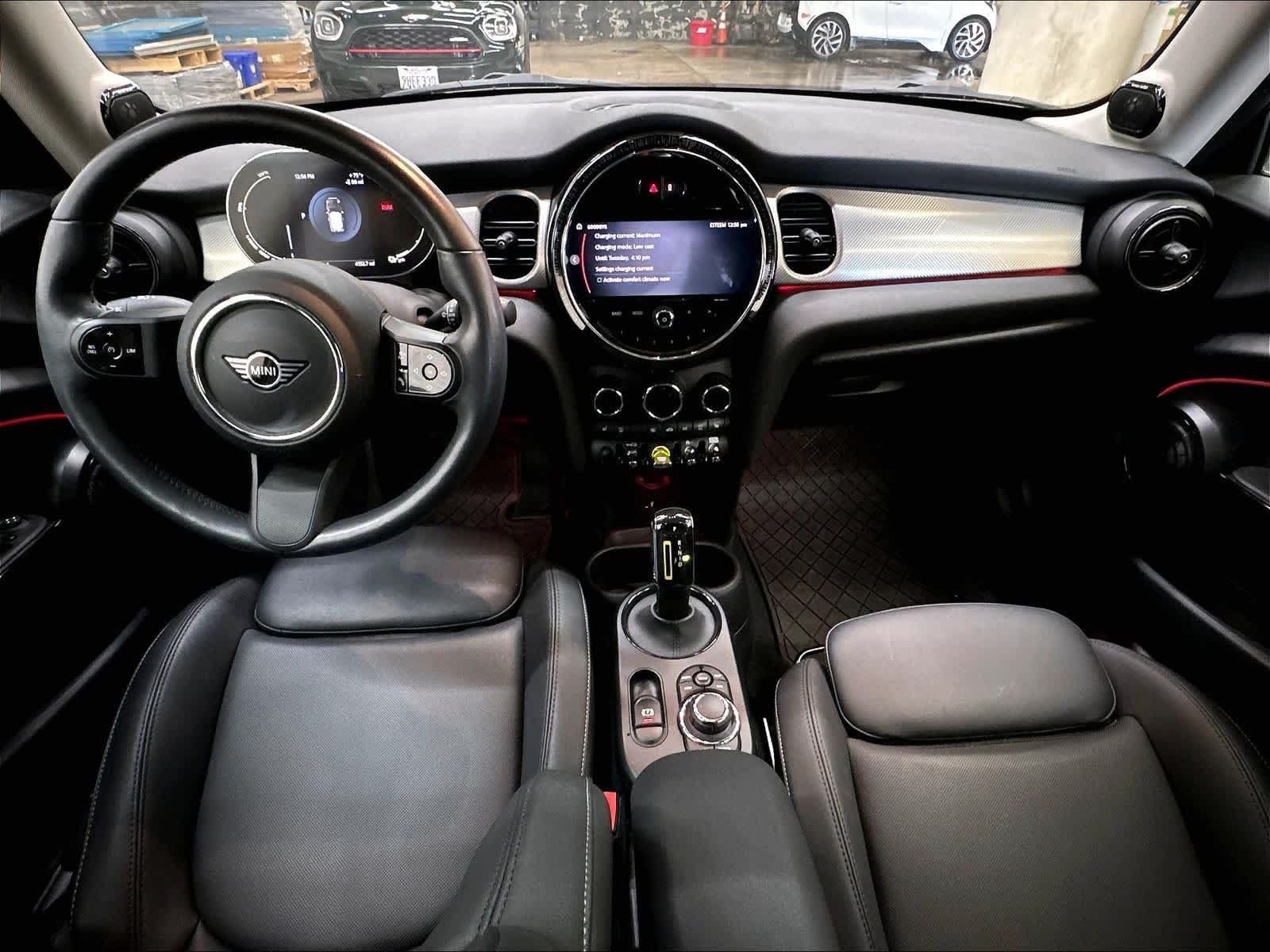 Used 2024 MINI Cooper SE FWD image 18