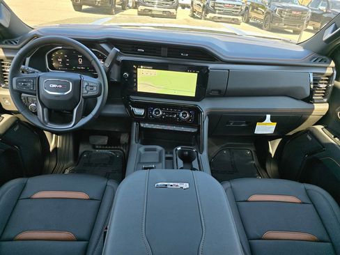 New 2026 GMC Sierra 2500 AT4 w/ AT4 Premium Plus Package AWD/4WD image 6