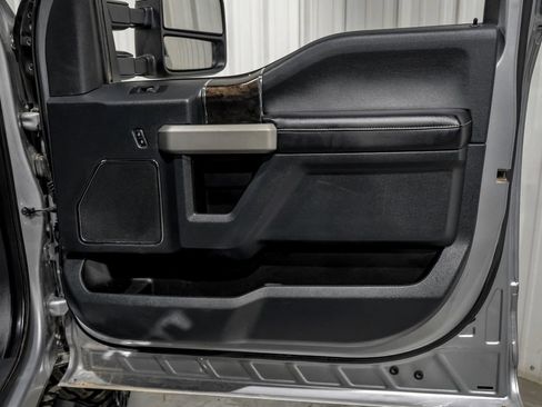 Used 2022 Ford F350 Lariat w/ Lariat Value Package AWD/4WD image 43