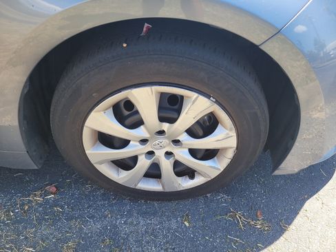 Certified 2024 Toyota Corolla LE image 9