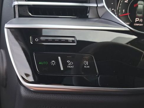 Used 2025 Audi A8 L 3.0T w/ Executive Package image 24