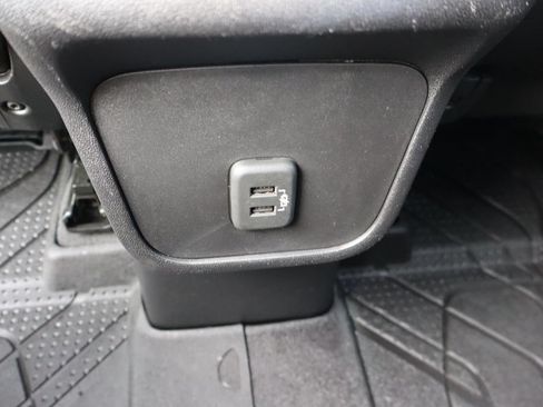 Used 2019 Chevrolet Equinox LT AWD/4WD image 22