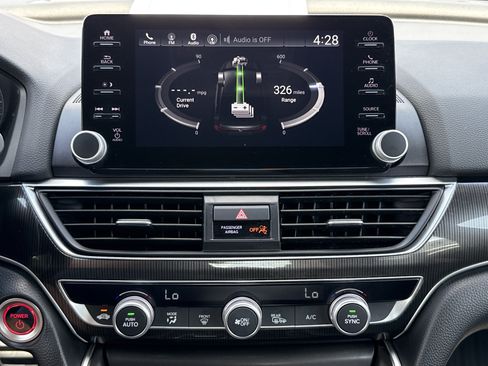 Used 2022 Honda Accord Sport image 27