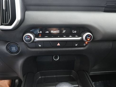 Used 2025 MAZDA CX-50 AWD 2.5 S w/ Preferred Package image 12