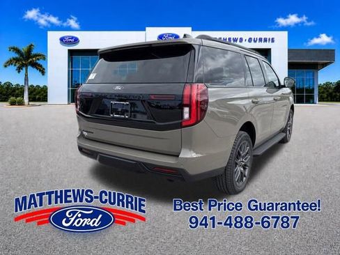 New 2026 Ford Expedition Platinum w/ Stealth Appearance Package AWD/4WD image 4