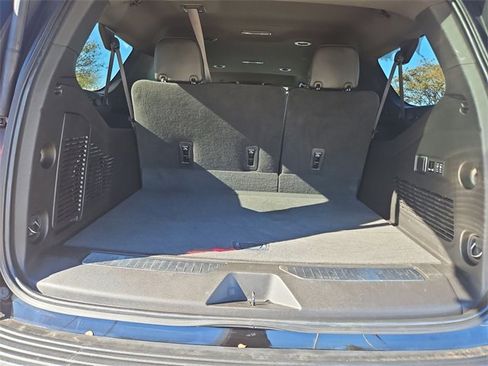 Used 2024 GMC Yukon XL Denali image 26