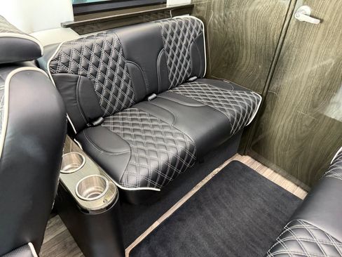 Used 2020 Mercedes-Benz Sprinter 2500 image 67