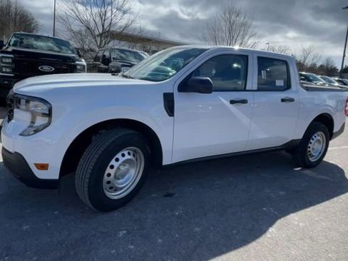 New 2025 Ford Maverick XL image 6