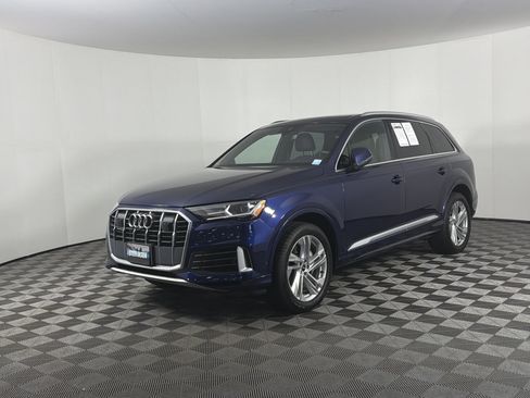 Used 2022 Audi Q7 Premium Plus w/ Premium Plus Package AWD/4WD image 3