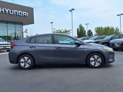 Used 2018 Hyundai Ioniq Blue FWD image 2