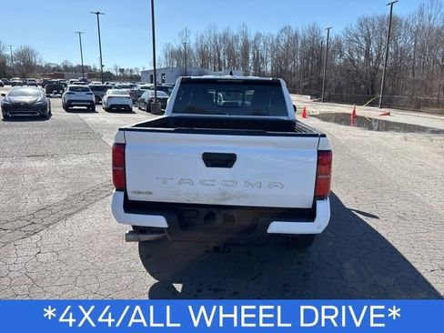 Used 2025 Toyota Tacoma SR5 image 7