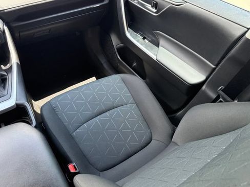 Used 2025 Toyota RAV4 XLE w/ Convenience Package FWD image 22