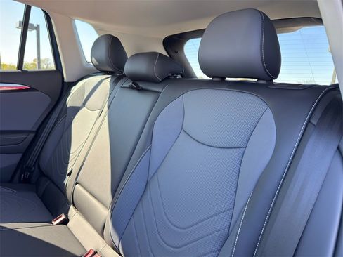 New 2026 Volkswagen Tiguan SE image 24