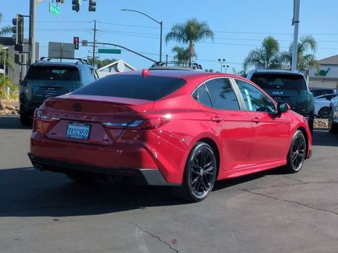 Used 2026 Toyota Camry SE w/ Convenience Package FWD image 2