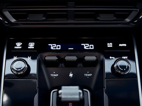 Used 2024 Porsche 911 Turbo image 66