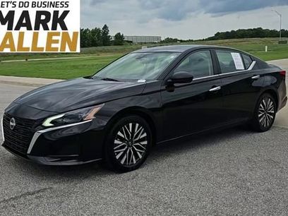 Used 2025 Nissan Altima 2.5 SV