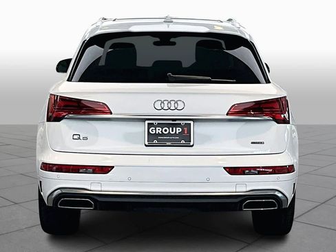 Certified 2022 Audi Q5 2.0T Premium w/ Convenience Package image 4