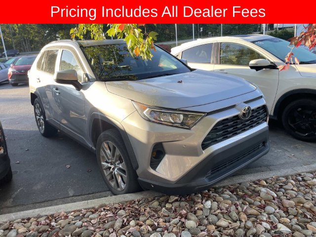 Used 2021 Toyota RAV4 XLE Premium AWD/4WD image 12