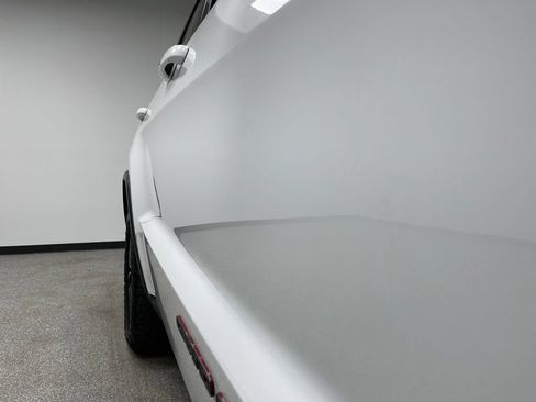 Used 2017 Jeep Grand Cherokee Trailhawk AWD/4WD image 12