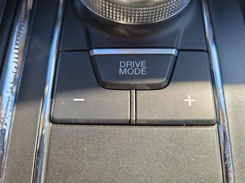 Used 2024 Ford Expedition Max XLT image 31