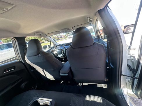 Used 2016 Toyota Prius Three Touring image 24