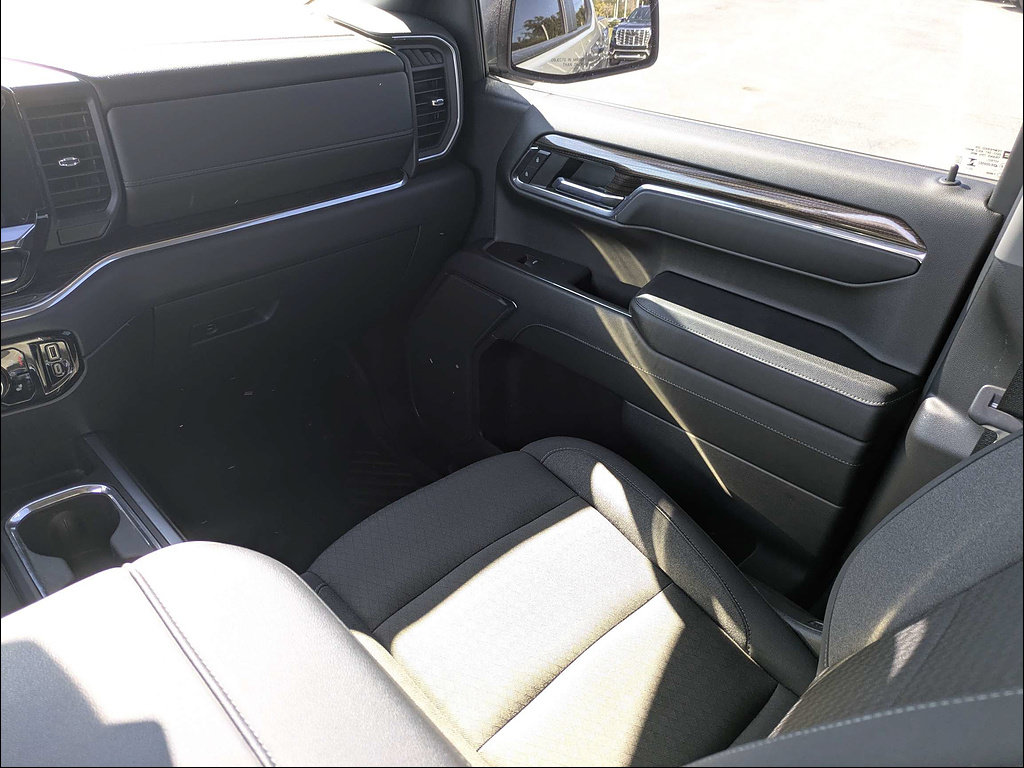 Used 2024 Chevrolet Silverado 1500 LT Trail Boss w/ Protection Package AWD/4WD image 13