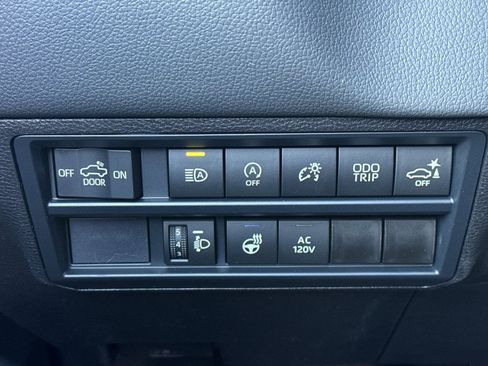 New 2026 Toyota Tundra Limited AWD/4WD image 29
