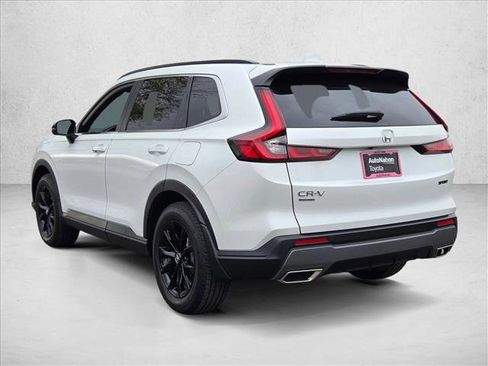 Used 2025 Honda CR-V Sport image 8