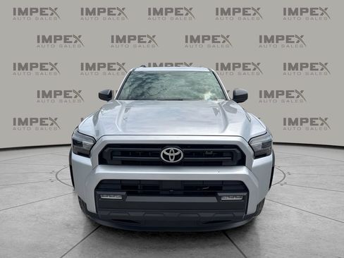 Used 2025 Toyota 4Runner SR5 AWD/4WD image 8