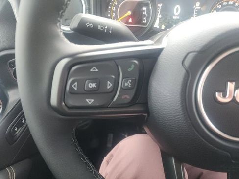 New 2026 Jeep Gladiator Sport AWD/4WD image 12