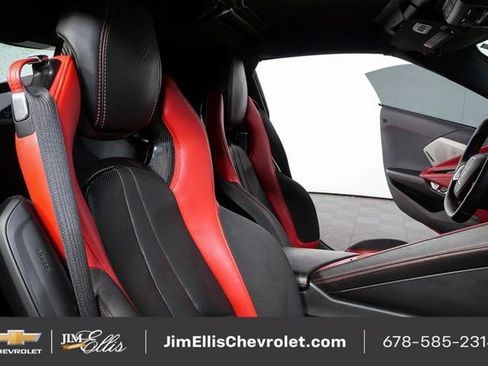Used 2020 Chevrolet Corvette Stingray Premium Cpe w/ 3LT Preferred Equipment Group image 17