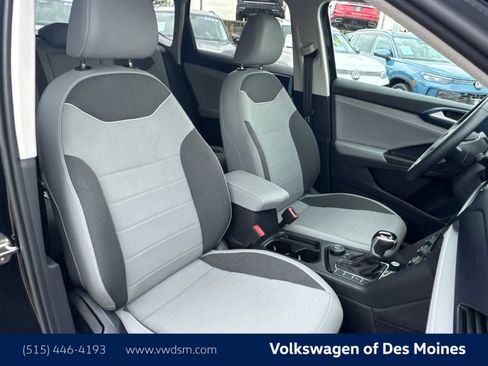 Certified 2024 Volkswagen Taos SE image 14