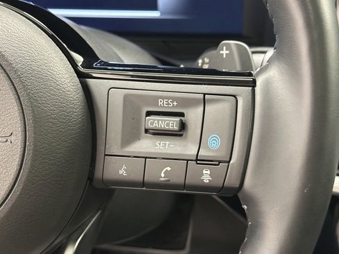 Used 2023 Nissan Pathfinder Platinum image 29