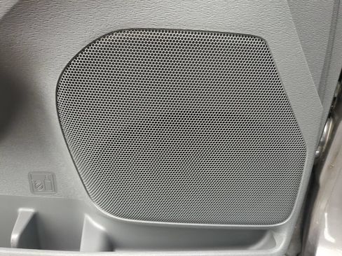 Used 2017 Toyota Sienna LE FWD image 19