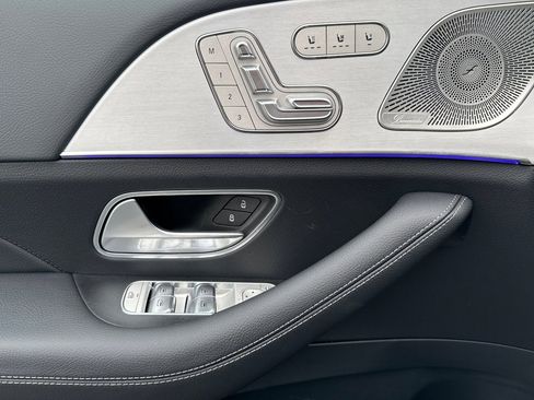 New 2026 Mercedes-Benz GLE 450e 4MATIC image 11