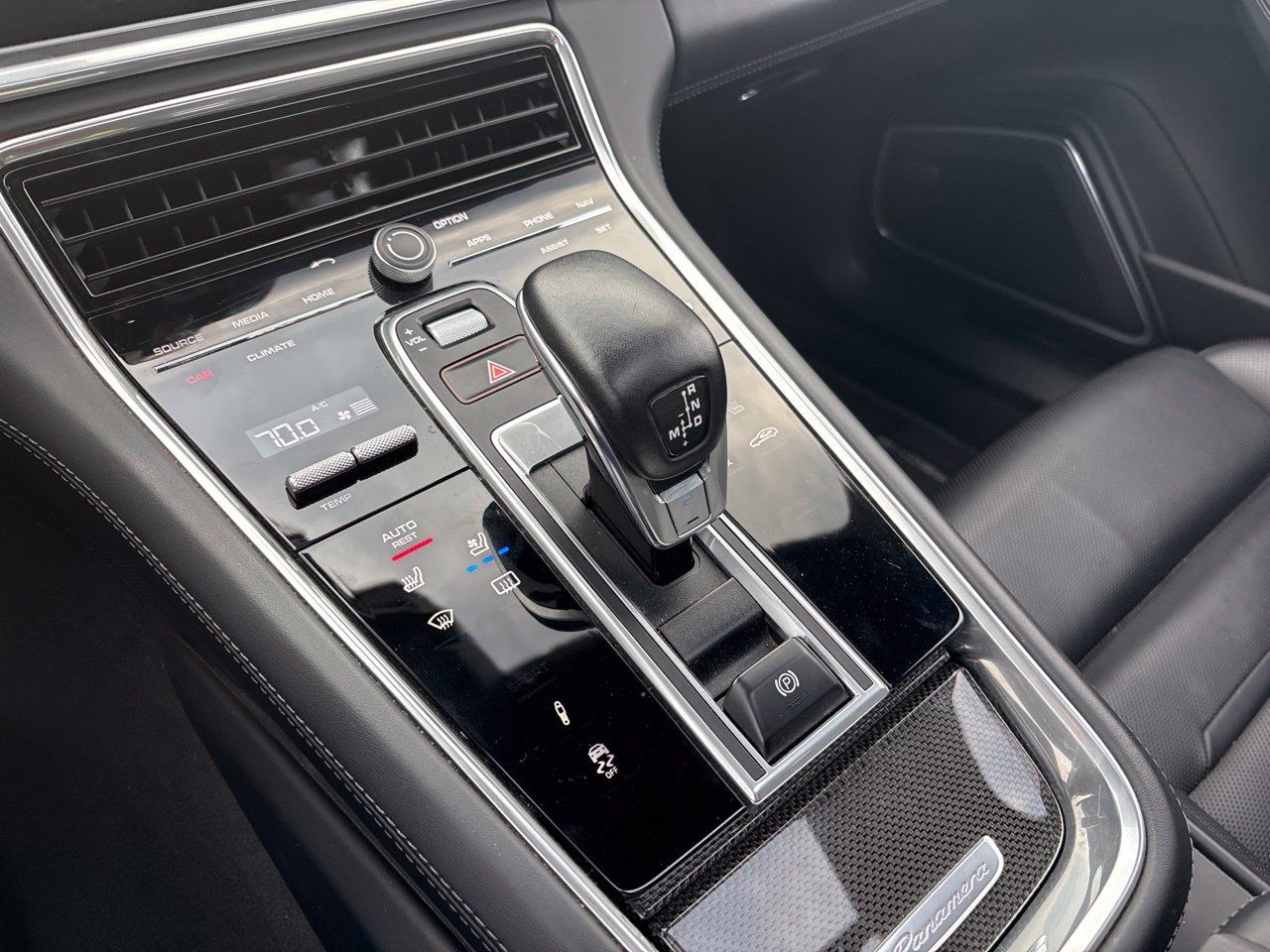 Used 2018 Porsche Panamera 4S AWD/4WD image 20