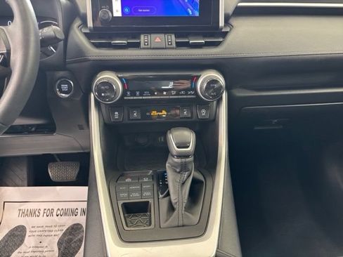 Used 2023 Toyota RAV4 XLE Premium AWD/4WD image 19