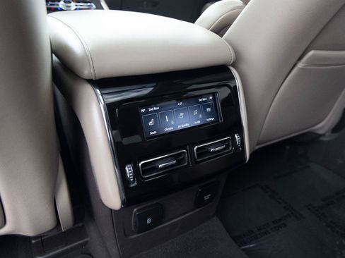 Used 2021 Lincoln Aviator Reserve w/ Equipment Group 202A AWD/4WD image 27