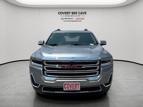 Used 2023 GMC Acadia SLT w/ Preferred Package image 2