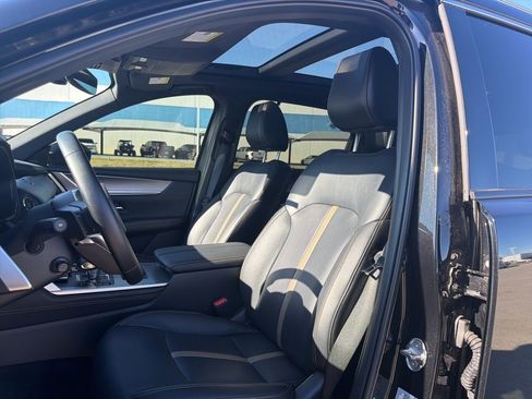 Used 2025 MAZDA CX-90 3.3 Turbo S w/ Premium Package image 13