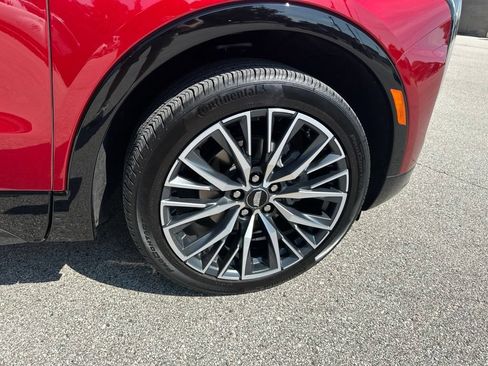 Used 2024 Cadillac XT4 Sport AWD/4WD image 37