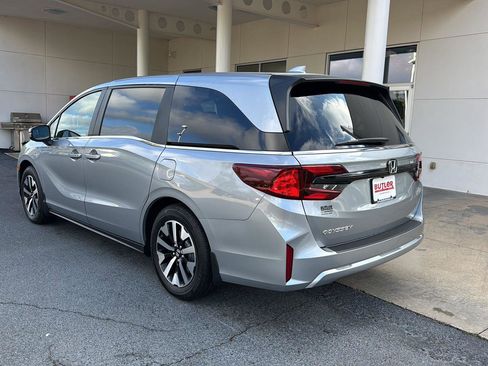 New 2026 Honda Odyssey EX-L image 3