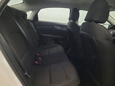 Used 2021 Kia Forte LXS FWD image 19