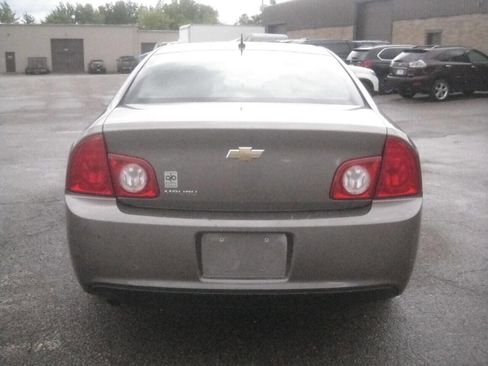 Used 2011 Chevrolet Malibu LS image 6