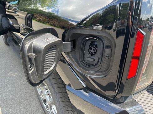 New 2025 GMC Hummer EV 3X image 73