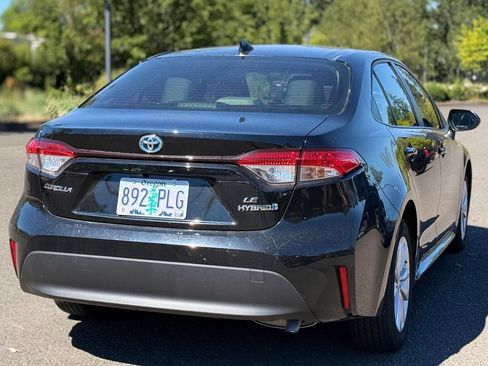 Used 2024 Toyota Camry SE w/ Convenience Package FWD image 5