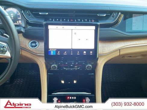 Used 2022 Jeep Grand Cherokee Summit image 11