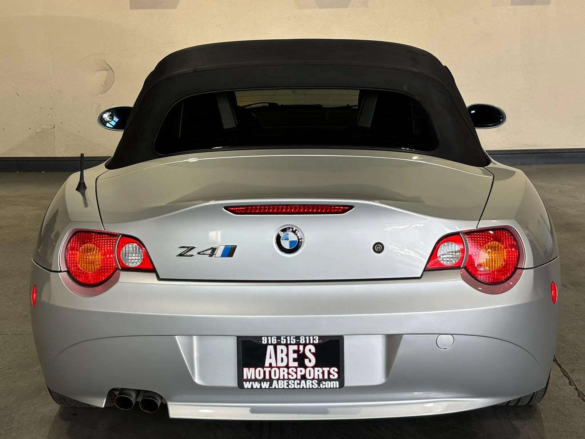 Used 2003 BMW Z4 2.5i RWD image 12