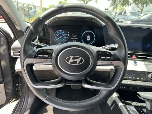 Used 2024 Hyundai Elantra Limited FWD image 21