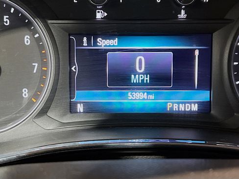 Used 2022 Buick Encore Preferred w/ Safety Package FWD image 7